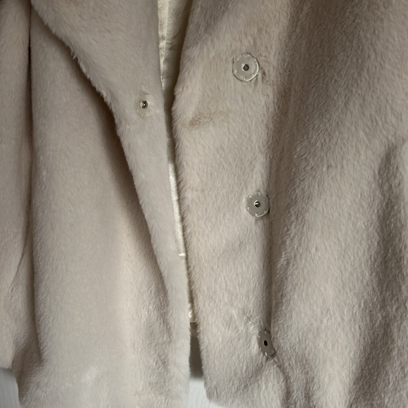 Velvet by Graham &Spencer - Picture 4 of 9